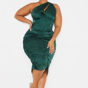 Plus Emerald Green One Shoulder Corset Ruched Satin Midi Dress